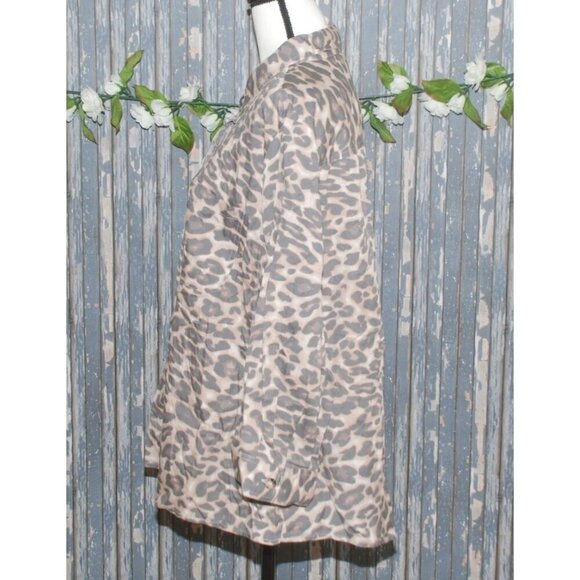 NWT Cato Women's Plus 22W 24W Animal Print Button Up Shirt Top Long Sleeve Casua - Picture 4 of 8